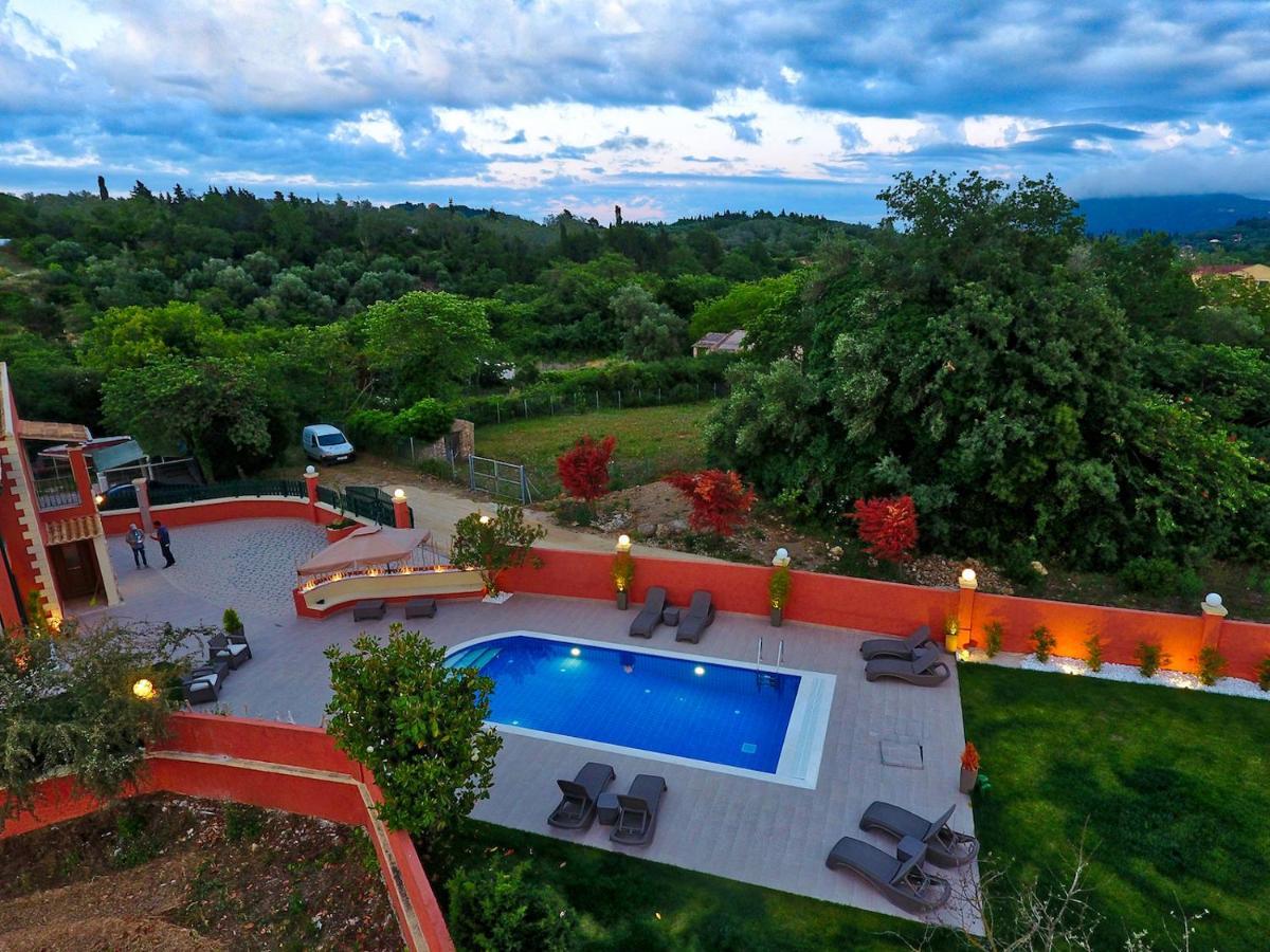 Sinarádes Villa Alex מראה חיצוני תמונה