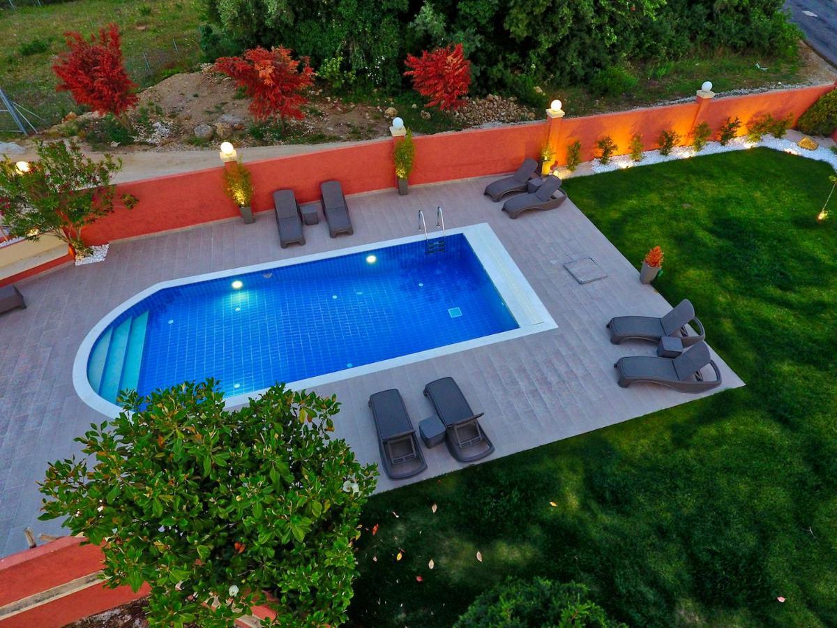 Sinarádes Villa Alex מראה חיצוני תמונה