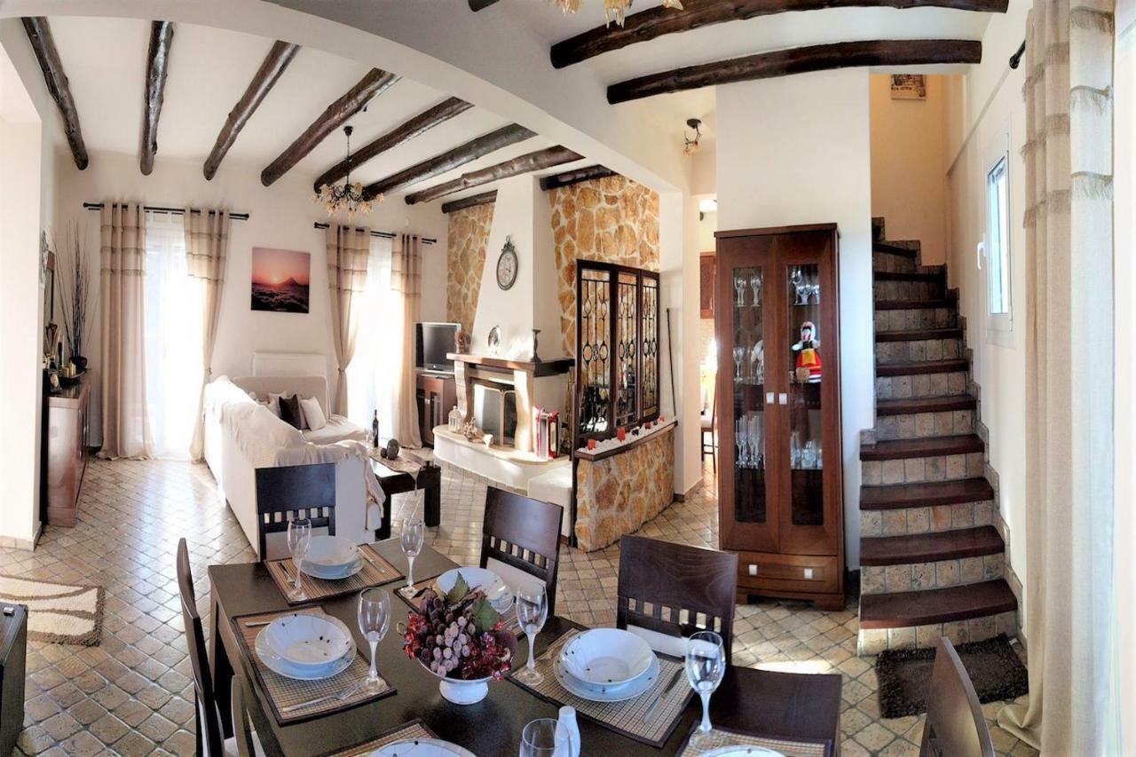 Sinarádes Villa Alex מראה חיצוני תמונה