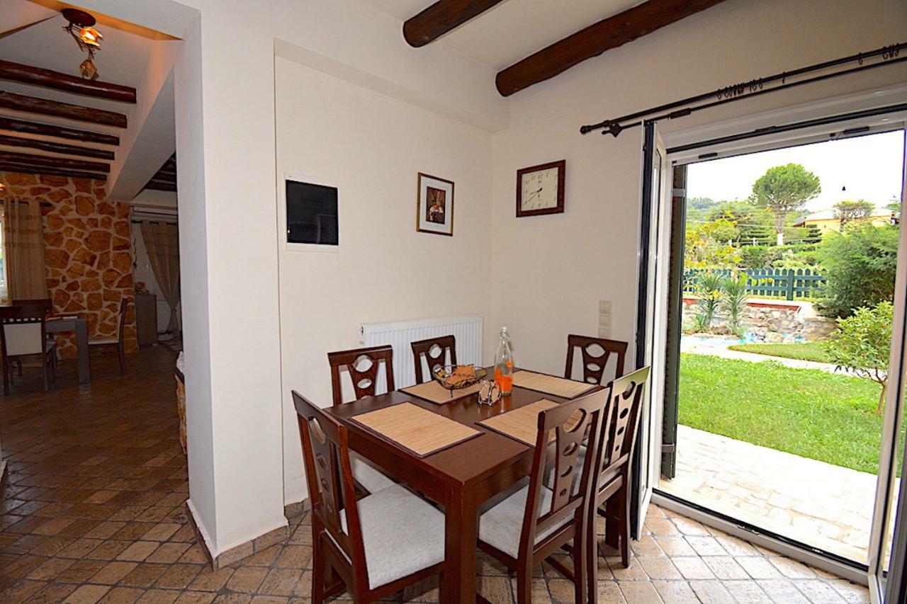 Sinarádes Villa Alex מראה חיצוני תמונה
