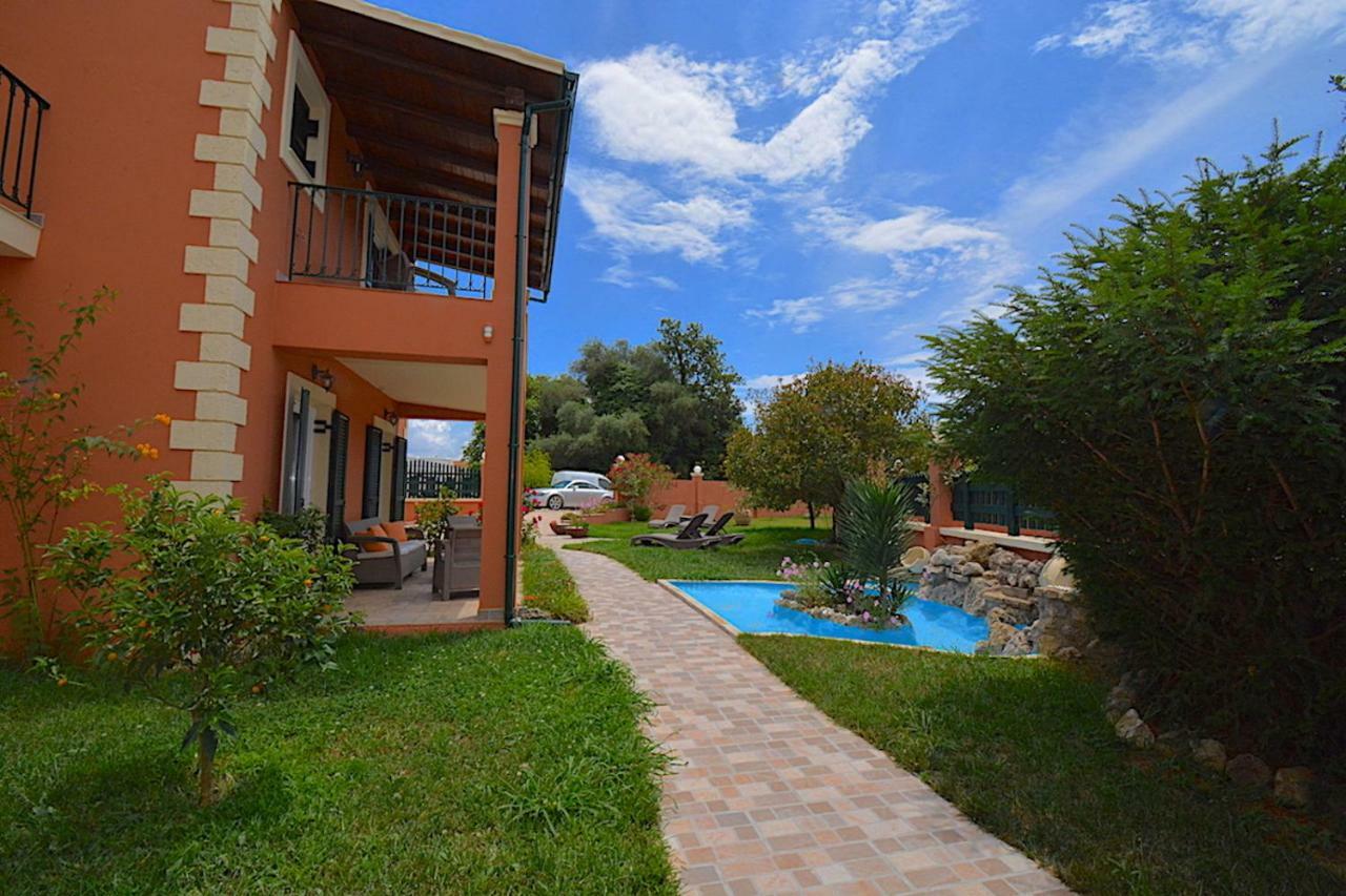 Sinarádes Villa Alex מראה חיצוני תמונה