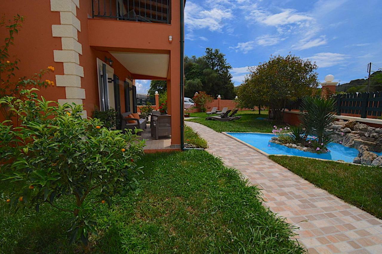 Sinarádes Villa Alex מראה חיצוני תמונה