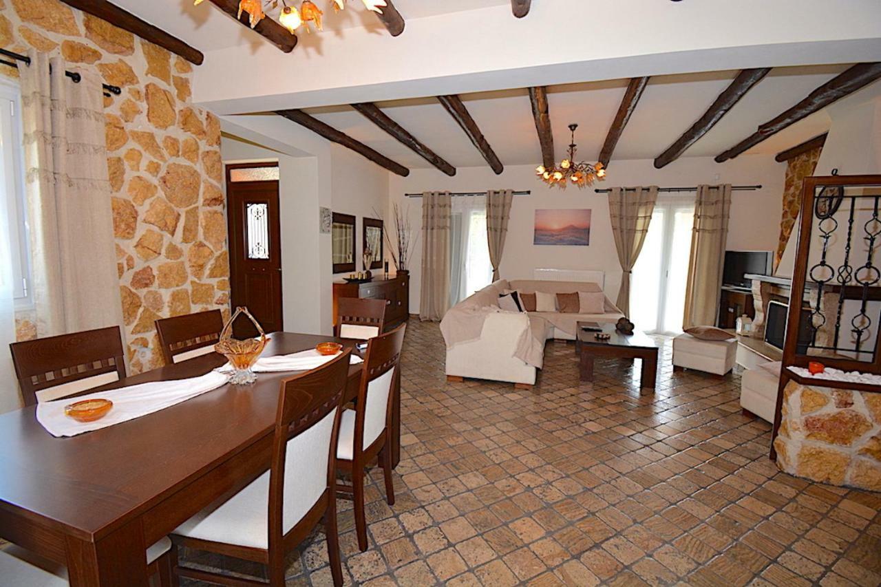 Sinarádes Villa Alex מראה חיצוני תמונה