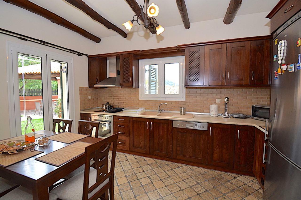 Sinarádes Villa Alex מראה חיצוני תמונה