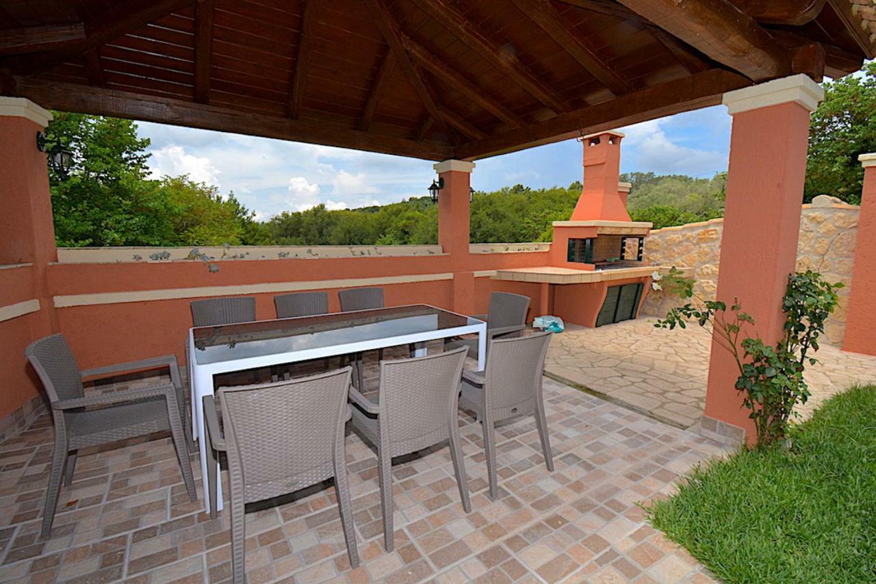 Sinarádes Villa Alex מראה חיצוני תמונה