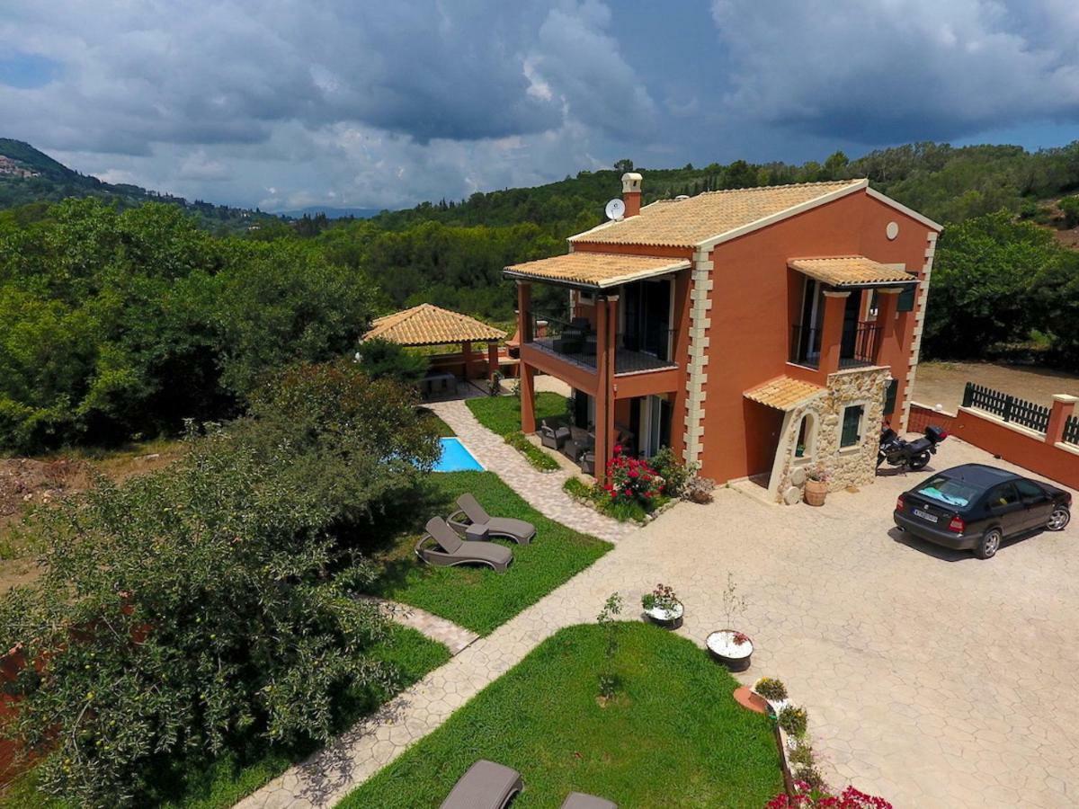 Sinarádes Villa Alex מראה חיצוני תמונה